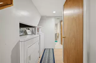 131-58 223rd St, Springfield Gardens, NY 11413 - Photo 11