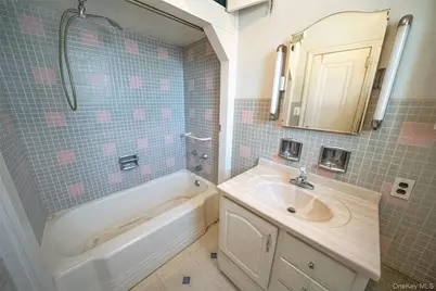 21 Park Avenue, Malverne, NY 11565 - Photo 21