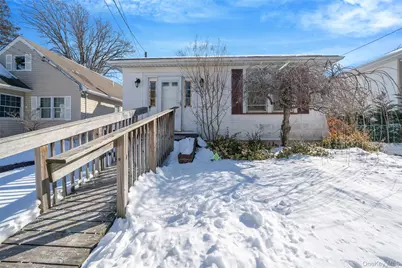 21 Park Avenue, Malverne, NY 11565 - Photo 1