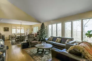 837 Sherry Dr, Valley Cottage, NY 10989 - Photo 11