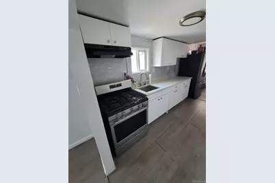 325 Underhill Avenue, Bronx, NY 10473 - Photo 7