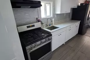 325 Underhill Ave, Bronx, NY 10473 - Photo 7