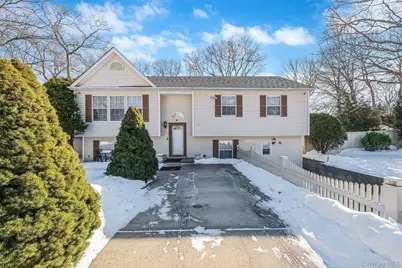 4 W Prospect Street, Selden, NY 11784 - Photo 3