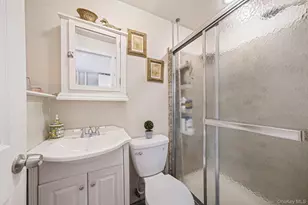 4 W Prospect St, Selden, NY 11784 - Photo 29