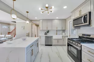 2127 Erma Dr, East Meadow, NY 11554 - Photo 3