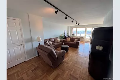 1841 Central Park Avenue #16R, Yonkers, NY 10710 - Photo 3