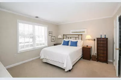 833 Madeira Boulevard, Melville, NY 11747 - Photo 17