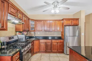 188-25 Mangin Ave, Saint Albans, NY 11412 - Photo 5