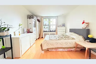 13870 Elder Avenue #4S, Flushing, NY 11355 - Photo 3