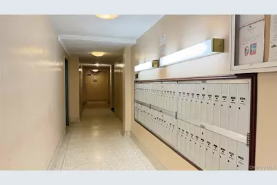 13870 Elder Avenue #4S, Flushing, NY 11355 - Photo 9
