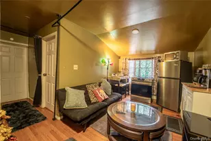 382 Jamaica Ave, Medford, NY 11763 - Photo 13