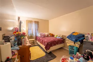 382 Jamaica Ave, Medford, NY 11763 - Photo 11