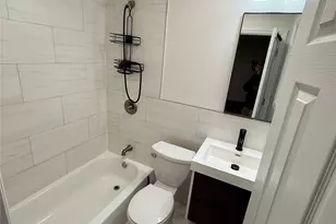 147-20 226th St, Jamaica, NY 11413 - Photo 7