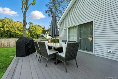 100 Manor Lane, Riverhead, NY 11901 - Photo 27