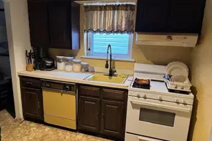 1942 Haight Ave, Bronx, NY 10461 - Photo 11