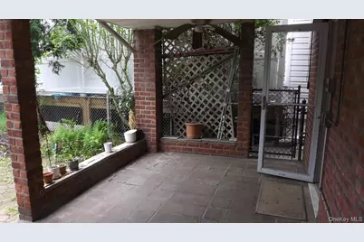 1942 Haight Avenue, Bronx, NY 10461 - Photo 7
