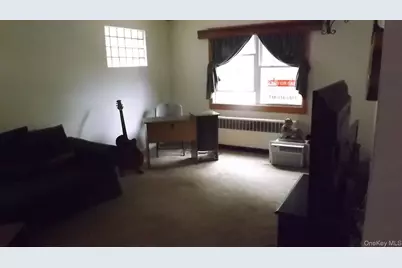 1942 Haight Avenue, Bronx, NY 10461 - Photo 9