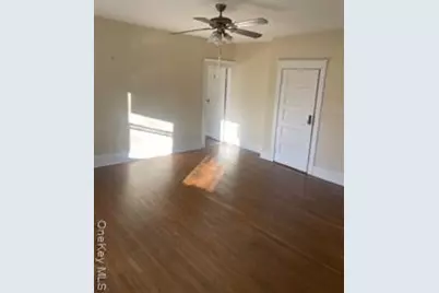 33 Landing Rd, Glen Cove, NY 11542 - Photo 9