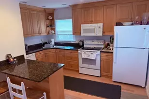 16 Magee Dr, Southampton, NY 11968 - Photo 9