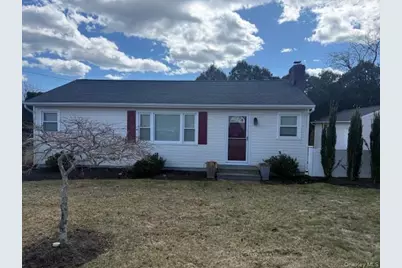 16 Magee Drive, Southampton, NY 11968 - Photo 17