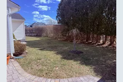 16 Magee Drive, Southampton, NY 11968 - Photo 3