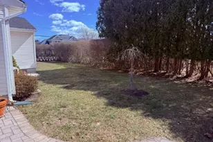 16 Magee Dr, Southampton, NY 11968 - Photo 3