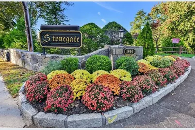 1840 Crompond Road #9A6, Peekskill, NY 10566 - Photo 21