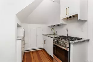 16 Bedford, Katonah, NY 10536 - Photo 3