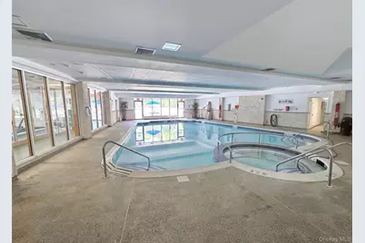 392 Clubhouse Court, Coram, NY 11727 - Photo 21