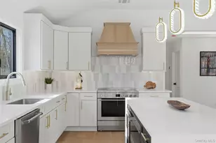 10 Tramposh Ln, Hampton Bays, NY 11946 - Photo 11