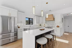 10 Tramposh Ln, Hampton Bays, NY 11946 - Photo 9