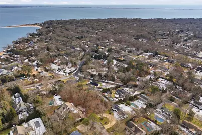 10 Tramposh Lane, Hampton Bays, NY 11946 - Photo 3