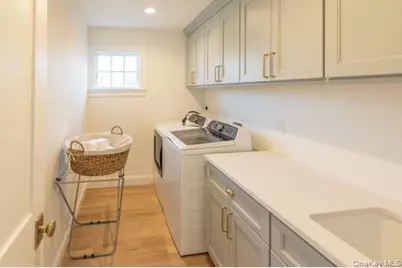 11 1st Street, Bellport, NY 11713 - Photo 21