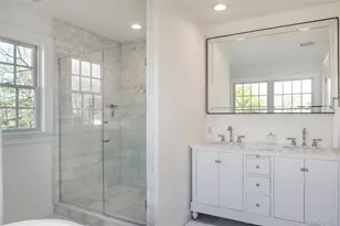 11 1st St, Bellport, NY 11713 - Photo 25