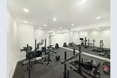 121 Ponquogue Avenue, Hampton Bays, NY 11946 - Photo 21