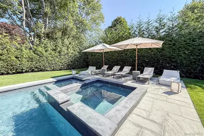 121 Ponquogue Avenue, Hampton Bays, NY 11946 - Photo 27