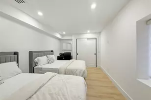 121 Ponquogue Ave, Hampton Bays, NY 11946 - Photo 19