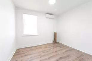 144-13 Lux Rd, Jamaica, NY 11435 - Photo 15