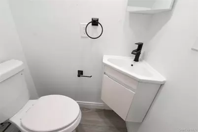 144-13 Lux Road, Jamaica, NY 11435 - Photo 11