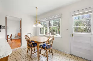 506 Oakwood Rd, Mamaroneck, NY 10543 - Photo 9