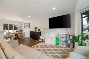 45 Pickwick Dr N, Syosset, NY 11791 - Photo 3