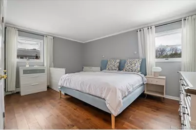 45 Pickwick Drive N, Syosset, NY 11791 - Photo 7