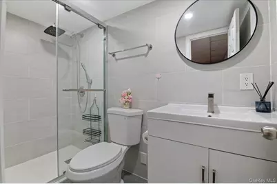 45 Pickwick Drive N, Syosset, NY 11791 - Photo 11