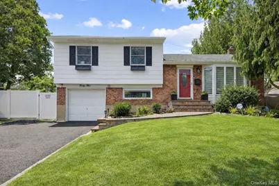 45 Pickwick Drive N, Syosset, NY 11791 - Photo 1