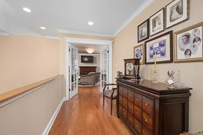 53 Chestnut Lane, Woodbury, NY 11797 - Photo 11