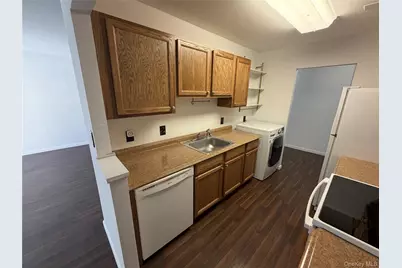 17 Village Park Drive #1D, Fishkill, NY 12524 - Photo 7