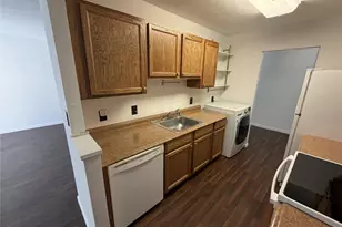 17 Village Park Dr, Fishkill, NY 12524 - Photo 7