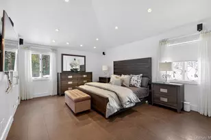 11 Juneau Blvd, Woodbury, NY 11797 - Photo 19