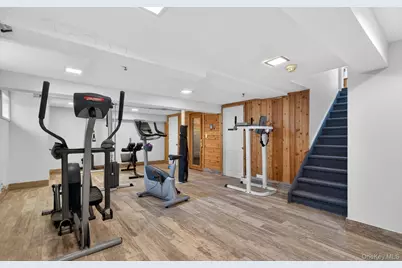 11 Juneau Boulevard, Woodbury, NY 11797 - Photo 31