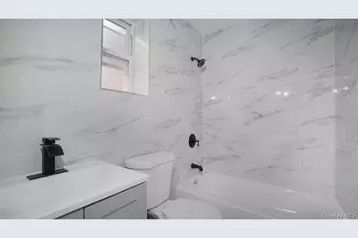 2040 Washington Avenue, Bronx, NY 10457 - Photo 17